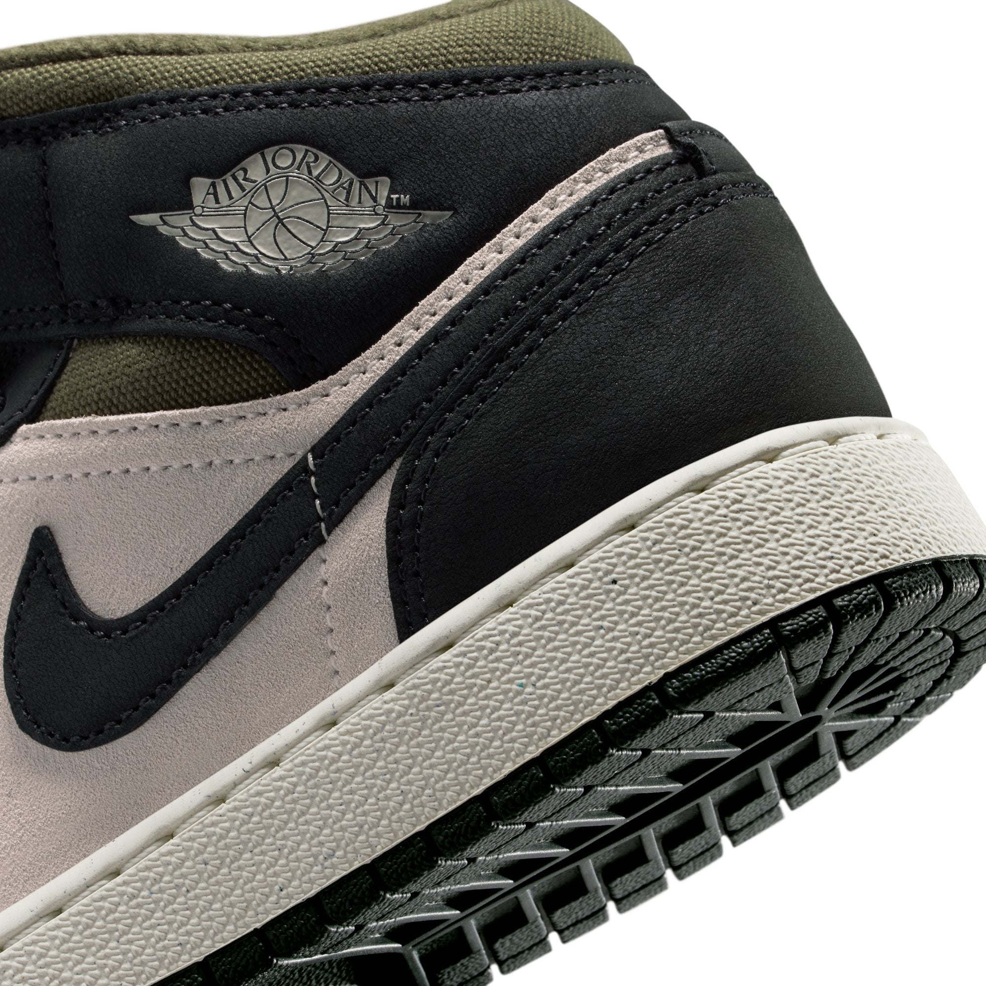 Air Jordan Big Kids 1 Mid- Light Orewood Brown